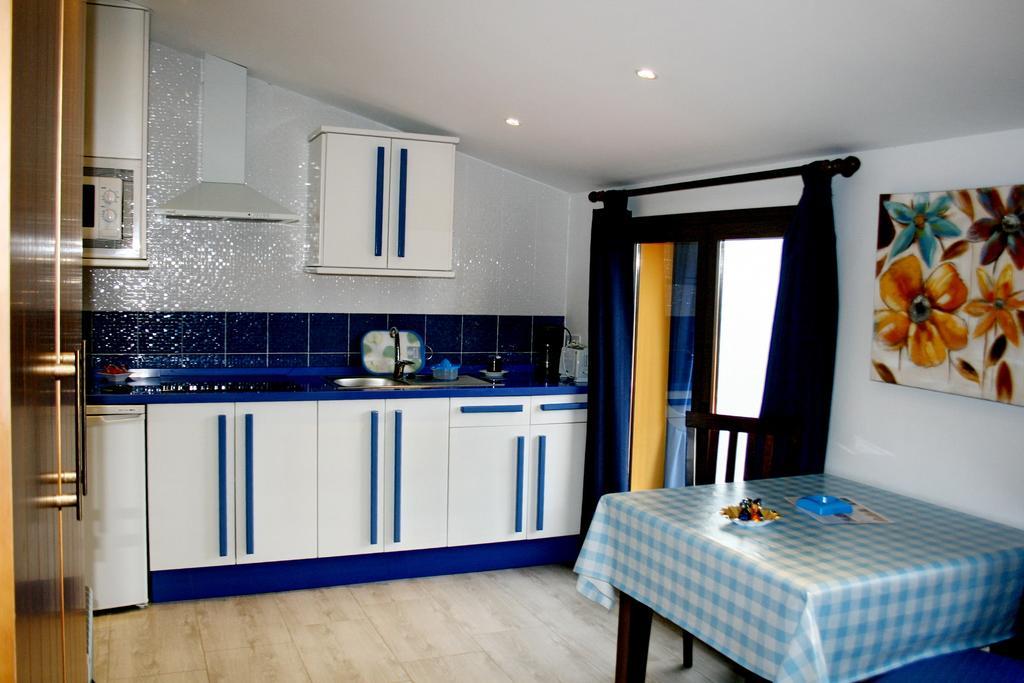 Apartamentos Turisticos Mirayuste Guadalupe  Oda fotoğraf