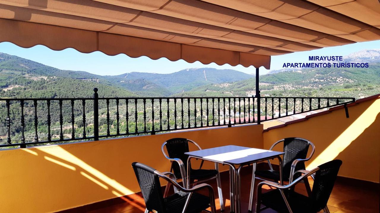 Apartamentos Turisticos Mirayuste Guadalupe  Dış mekan fotoğraf