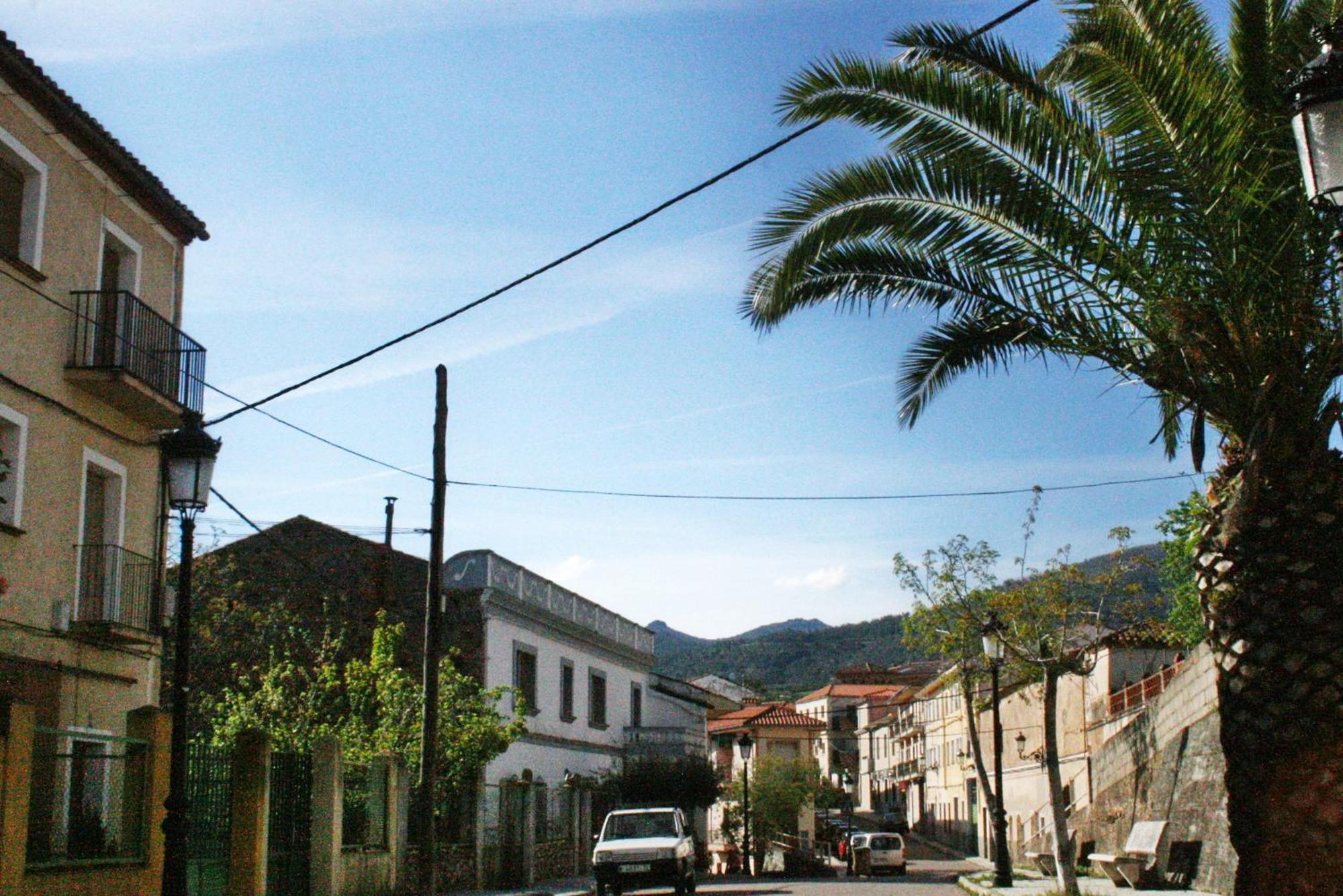Apartamentos Turisticos Mirayuste Guadalupe  Oda fotoğraf
