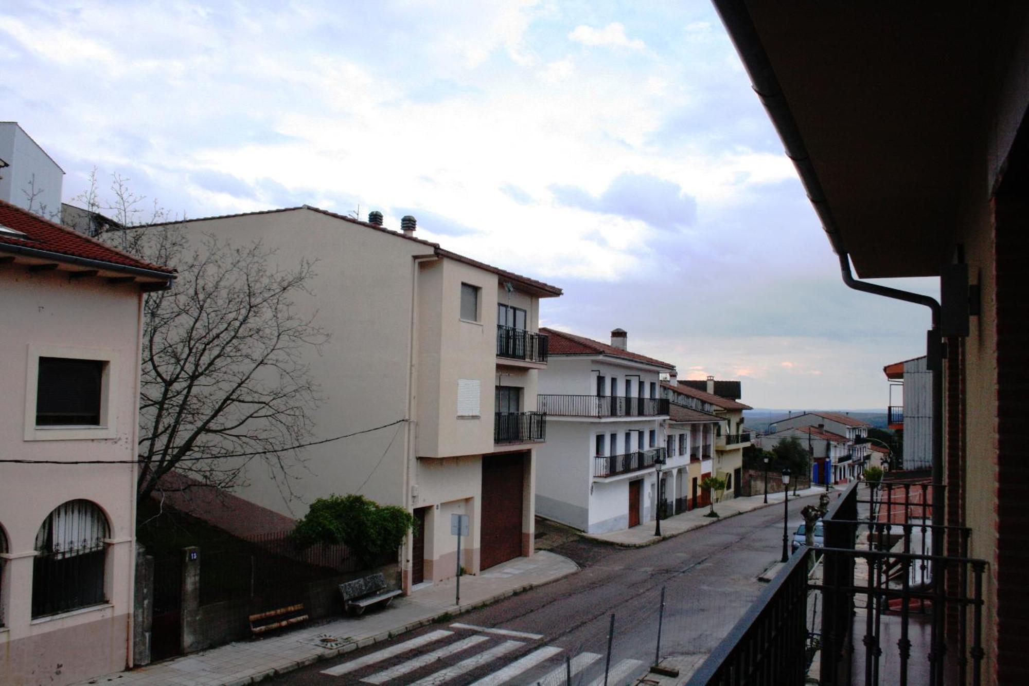 Apartamentos Turisticos Mirayuste Guadalupe  Oda fotoğraf