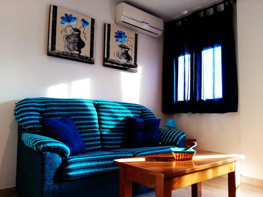 Apartamentos Turisticos Mirayuste Guadalupe  Dış mekan fotoğraf