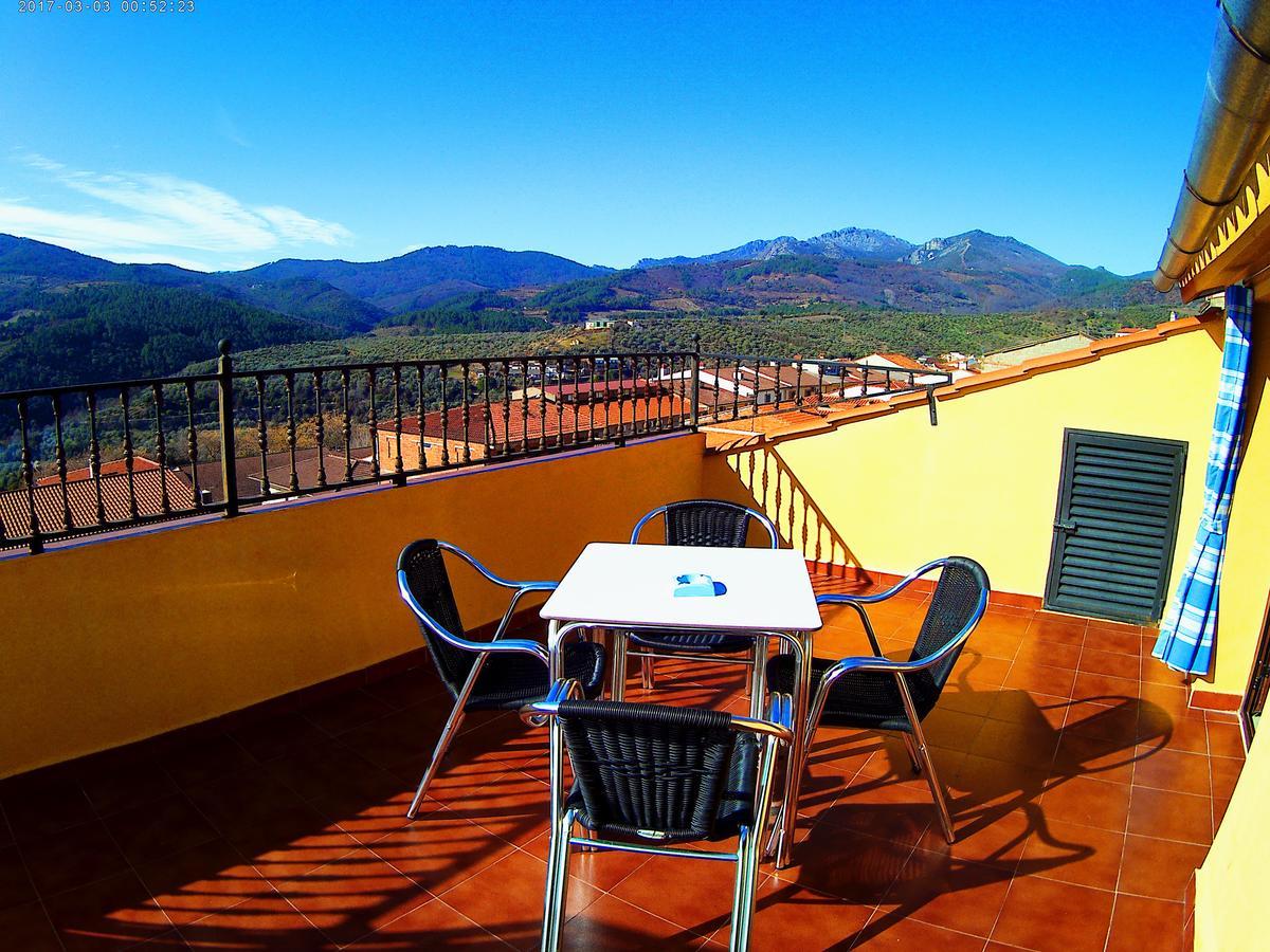 Apartamentos Turisticos Mirayuste Guadalupe  Dış mekan fotoğraf